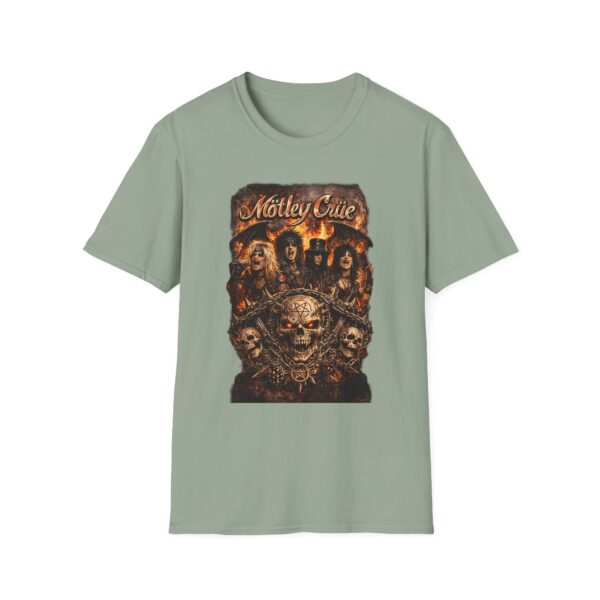 Mötley Crüe Vintage Rock Band T-Shirt — Fiery Skull Tour Tee