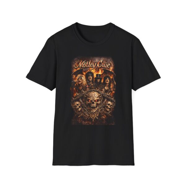 Mötley Crüe Vintage Rock Band T-Shirt — Fiery Skull Tour Tee